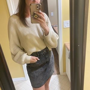 Size 10 Old Navy dark wash denim skirt